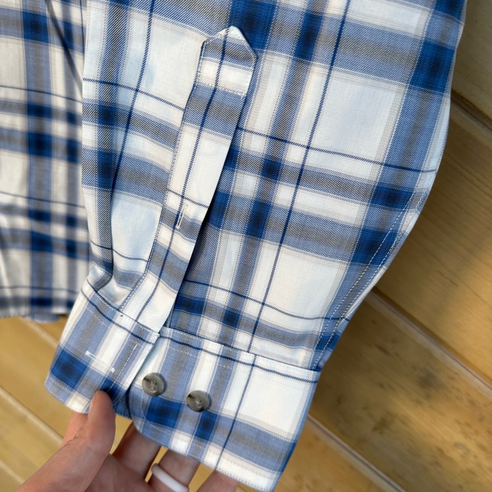 Cabela’s Button Down - image 3
